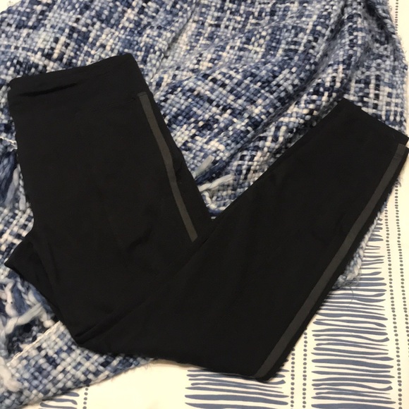 Athleta Pants - Athleta leggings